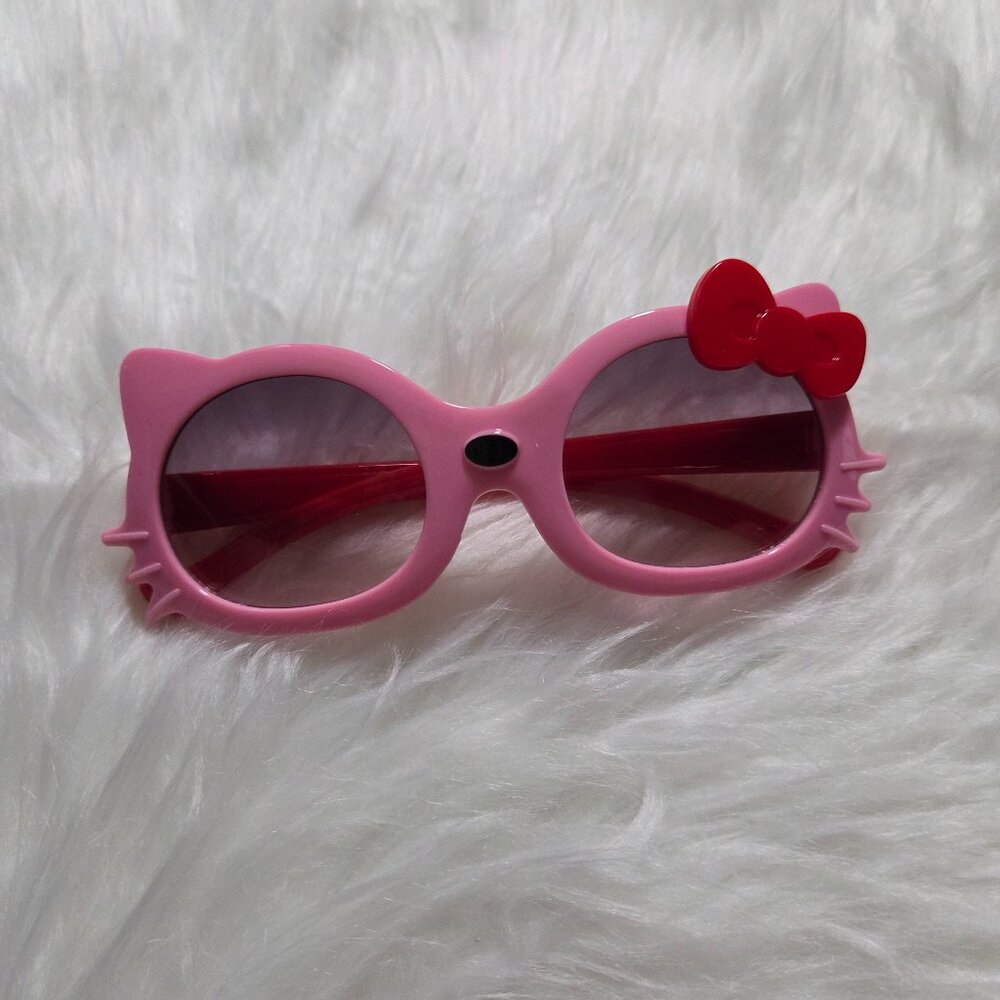Hello Kitty Design Sunglasses